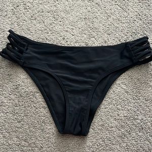 Hollister bikini bottom size medium